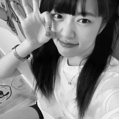 微信头像图片黑白女生