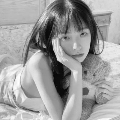 微信头像图片黑白女生