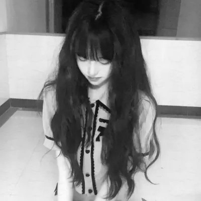 微信头像图片黑白女生