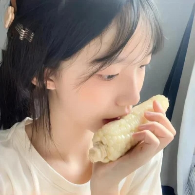 特别清纯的女生头像