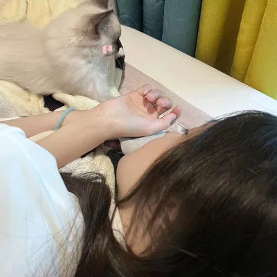 特别清纯的女生头像