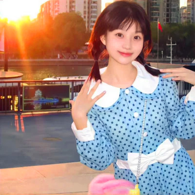 清新自然漂亮美女头像图片