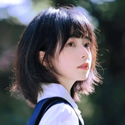 清新自然漂亮美女头像图片