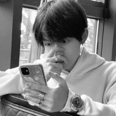 真人男头黑白高级感