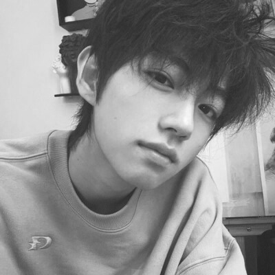 真人男头黑白高级感