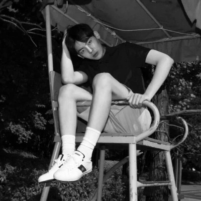 男头像黑白高冷真人帅气图片