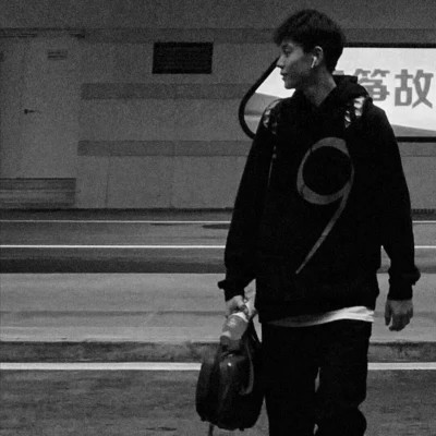 男头像黑白高冷真人帅气图片