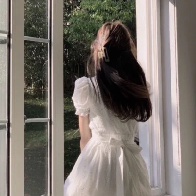 女生背影头像ins高级质感
