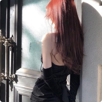 女生背影头像ins高级质感