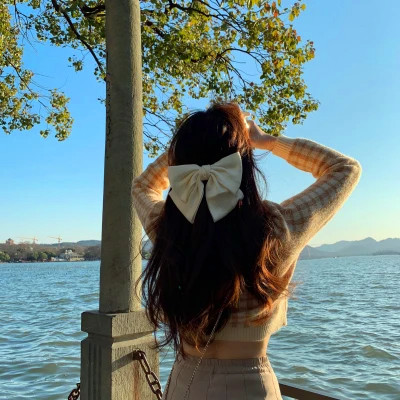 女生头像背影高级质感