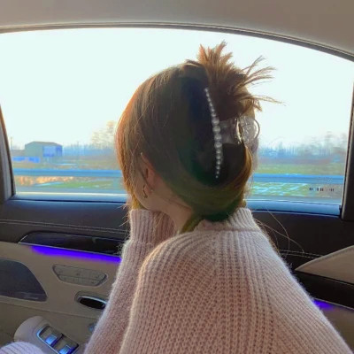 女生头像背影高级质感