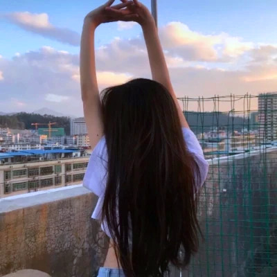 女生头像背影高级质感