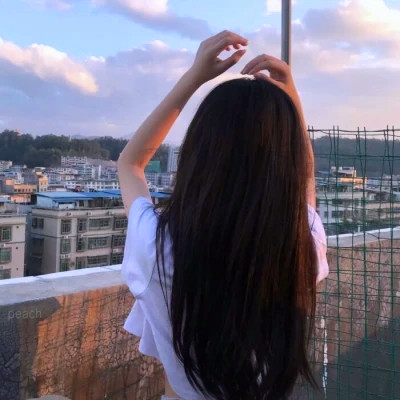 女生头像背影高级质感