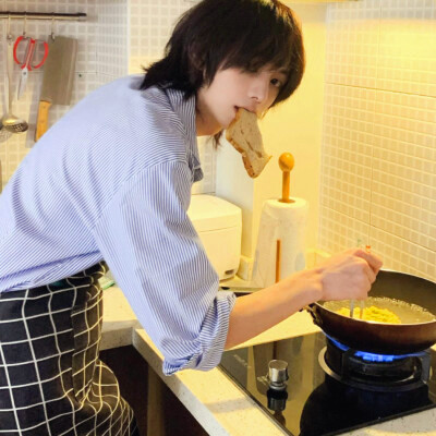 真人男生头像ins风