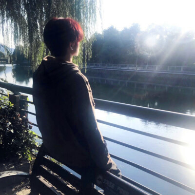 真人男生头像ins风
