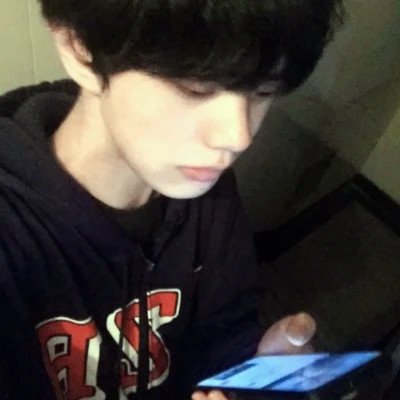 真人男生头像ins风