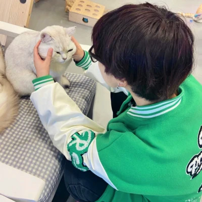 高级头像ins质感男