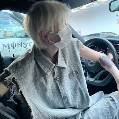 高级头像ins质感男