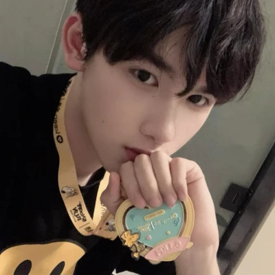 男生头像ins高级质感痞帅真人
