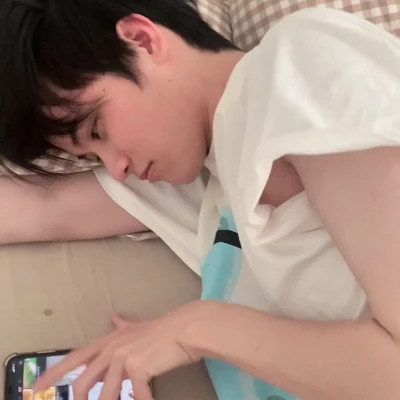 帅哥真人头像ins