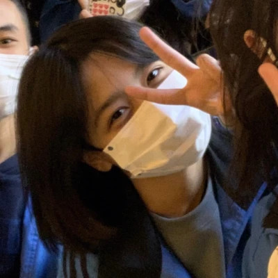 2025女生超火的微信头像