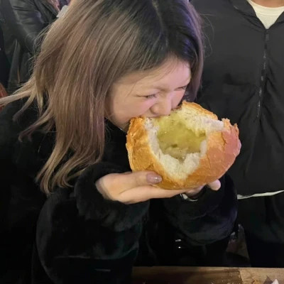 2025女生超火的微信头像