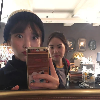 2025女生超火的微信头像