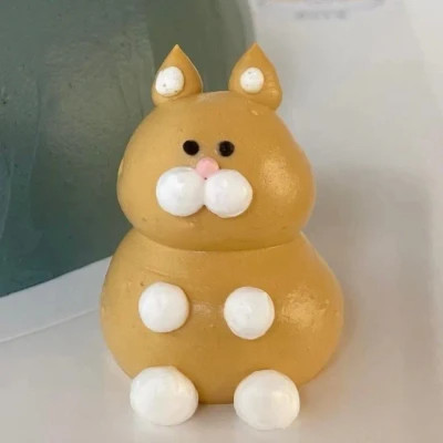 有点奇怪的可爱头像
