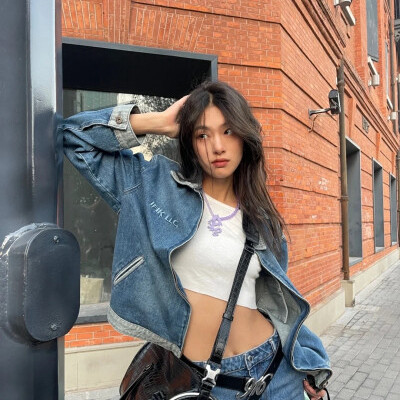 高级容易招桃花的女生微信头像