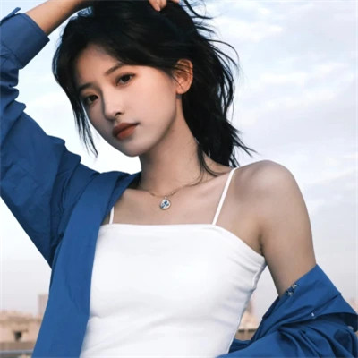 高级容易招桃花的女生微信头像