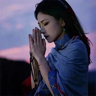高级容易招桃花的女生微信头像
