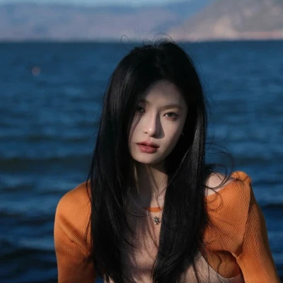 女人最旺桃花的微信头像