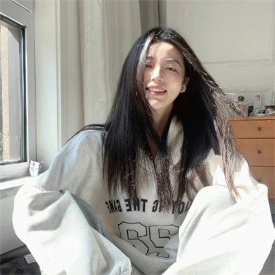 女人最旺桃花的微信头像