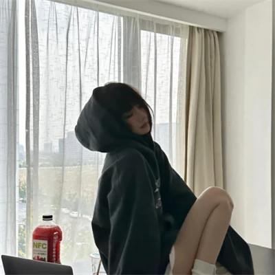女人最旺桃花的微信头像