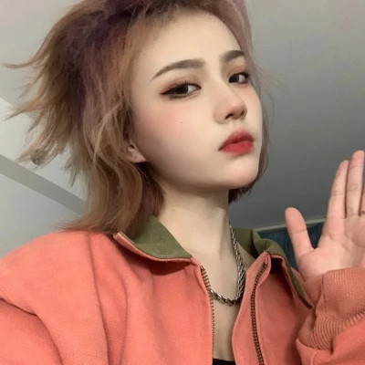 女人最旺桃花的微信头像