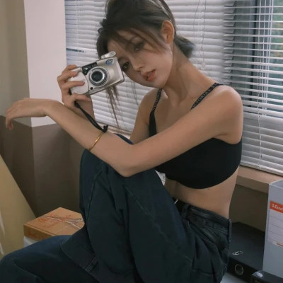 女人最旺桃花的微信头像