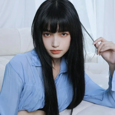 女人最旺桃花的微信头像