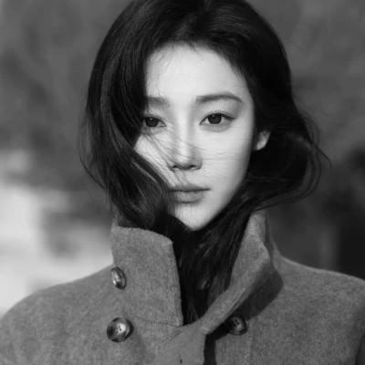女人最旺桃花的微信头像
