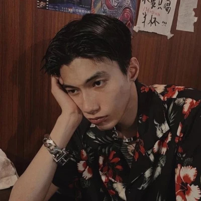 情侣头像单人冷门一人一张图片
