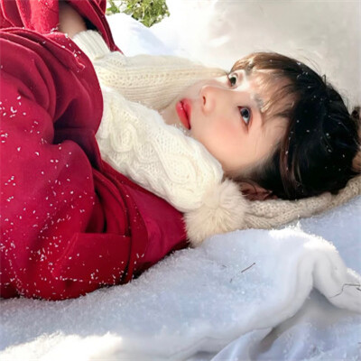 2025红色系女生新年过年头像图片