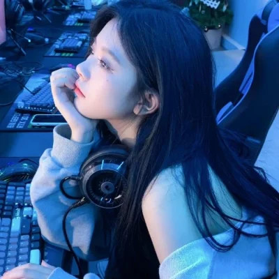 WeChat头像女小众真人图片