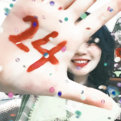 女头真人过生日无水印照片