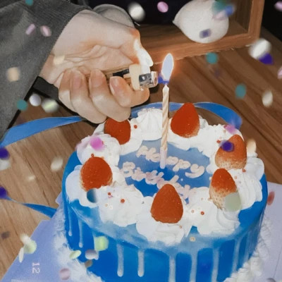 女头真人过生日无水印照片