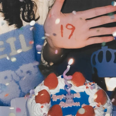 女头真人过生日无水印照片
