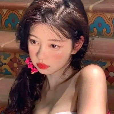 好看的高质量真人女生头像