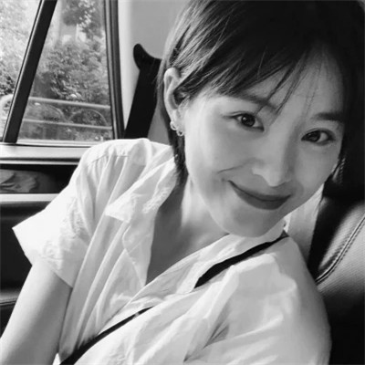 头像图片女黑白系