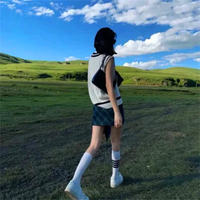 风格头像小众女生真人