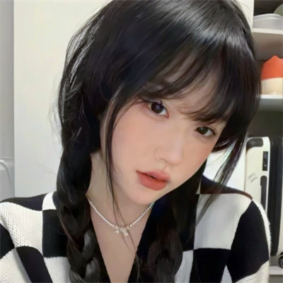 风格头像小众女生真人