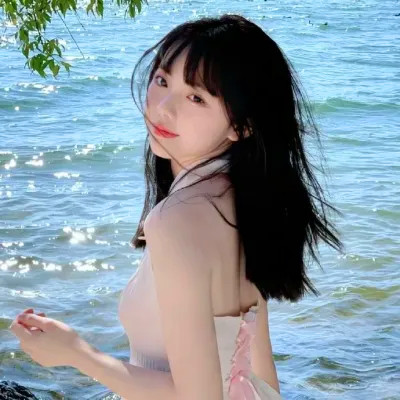 风格头像小众女生真人