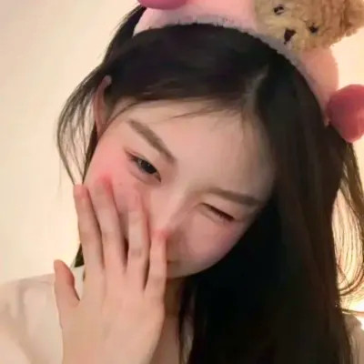 风格头像小众女生真人